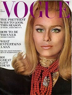 Vintage Vogue magazine covers - wah4mi0ae4yauslife.com - Vintage Vogue November 1966 - Lauren Hutton.jpg
